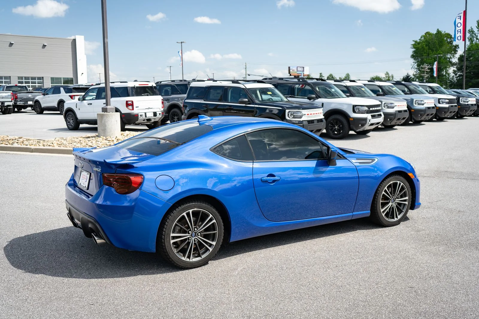 Used 2015 Blue Subaru Limited image 9