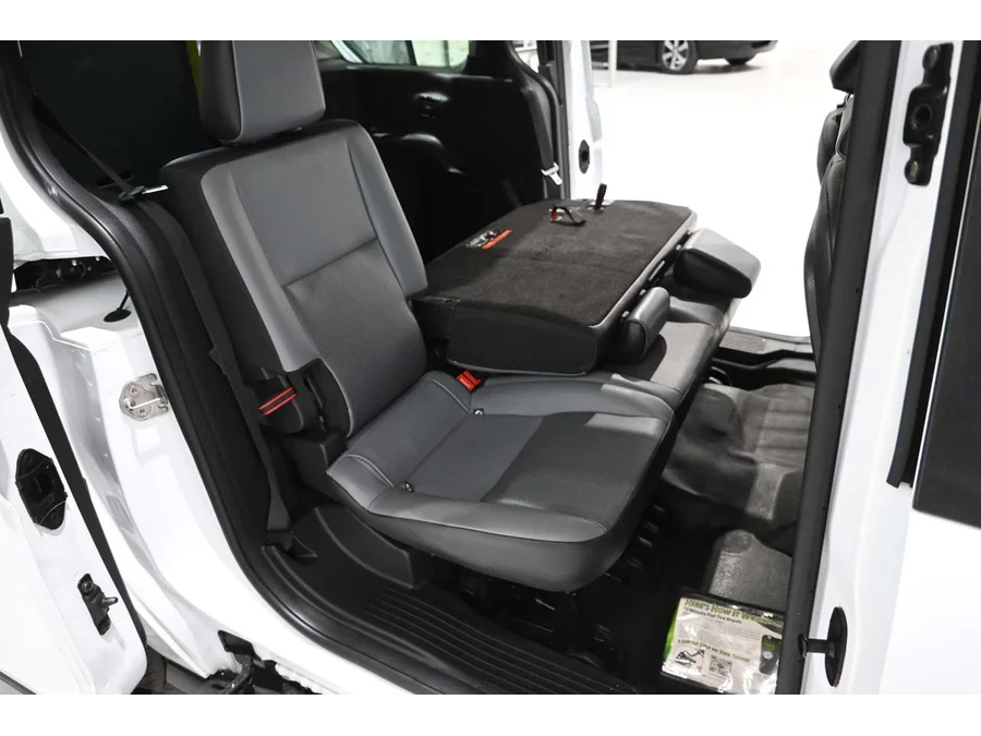 Used 2016 WHITE Ford XL Mobility Handicap Van image 17