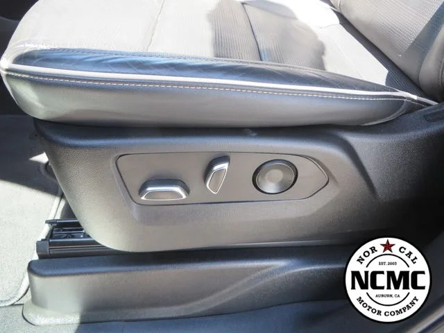 Used 2023 White Cadillac Premium Luxury image 20