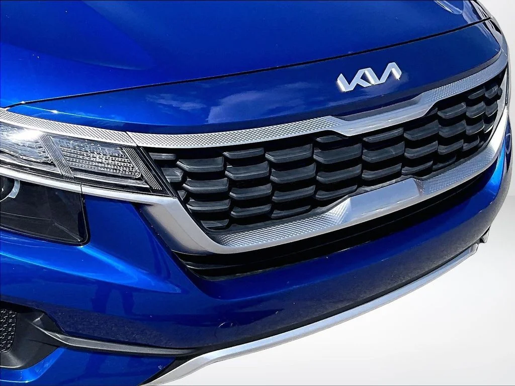 Used 2023 Blue Kia LX image 29