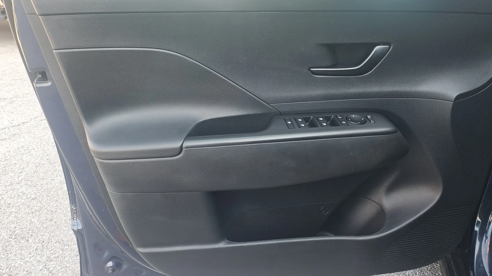 Used 2025 Blue Hyundai SEL AWD image 12