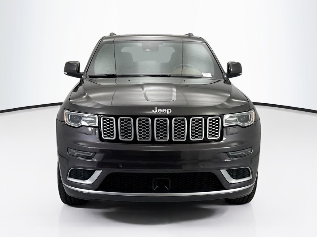Used 2018 Crystal Metallic Jeep Summit image 2