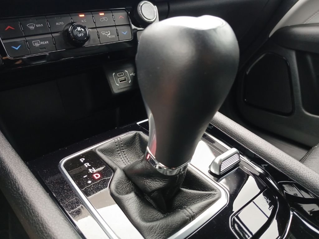 Used 2023 Gray Jeep Limited image 20