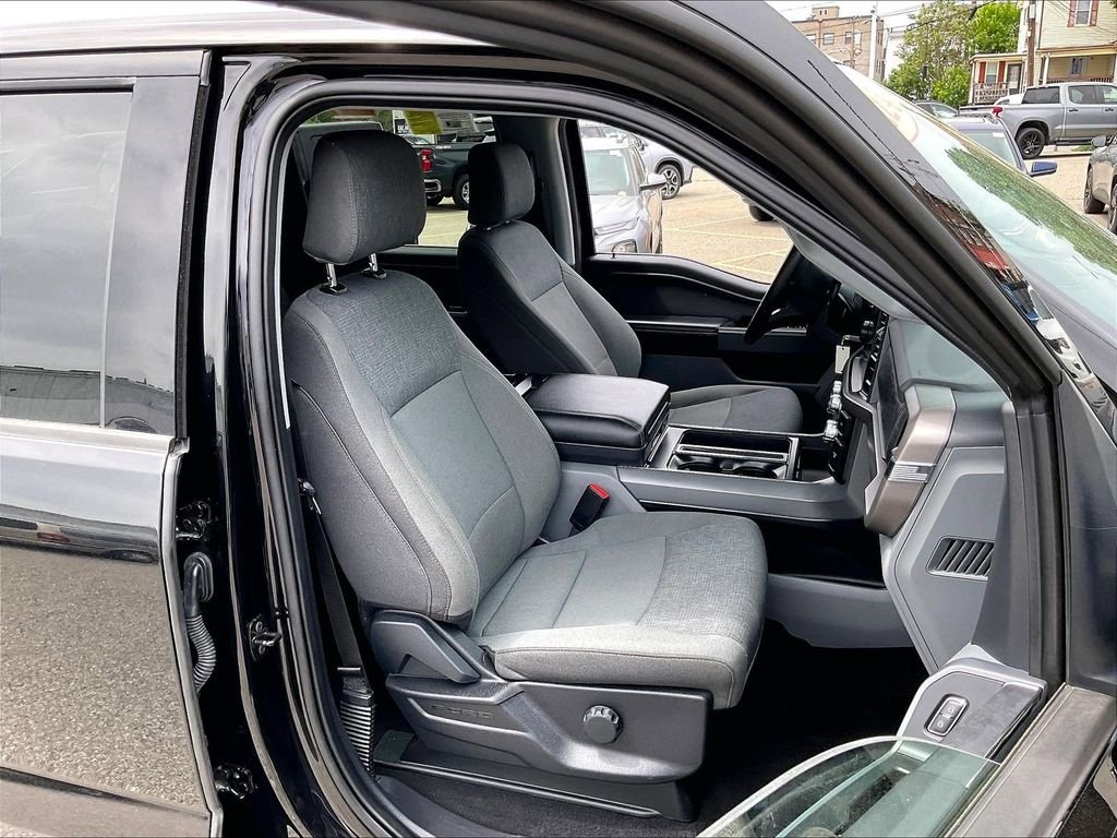 Used 2024 Black Ford XLT image 11