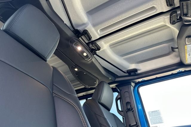 New 2026 Hydro Blue Pearlcoat Jeep Sahara image 15