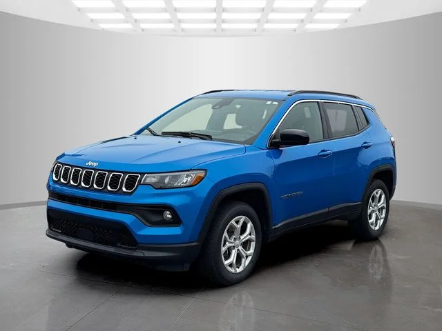 Certified Used 2024 Blue Jeep Latitude image 3