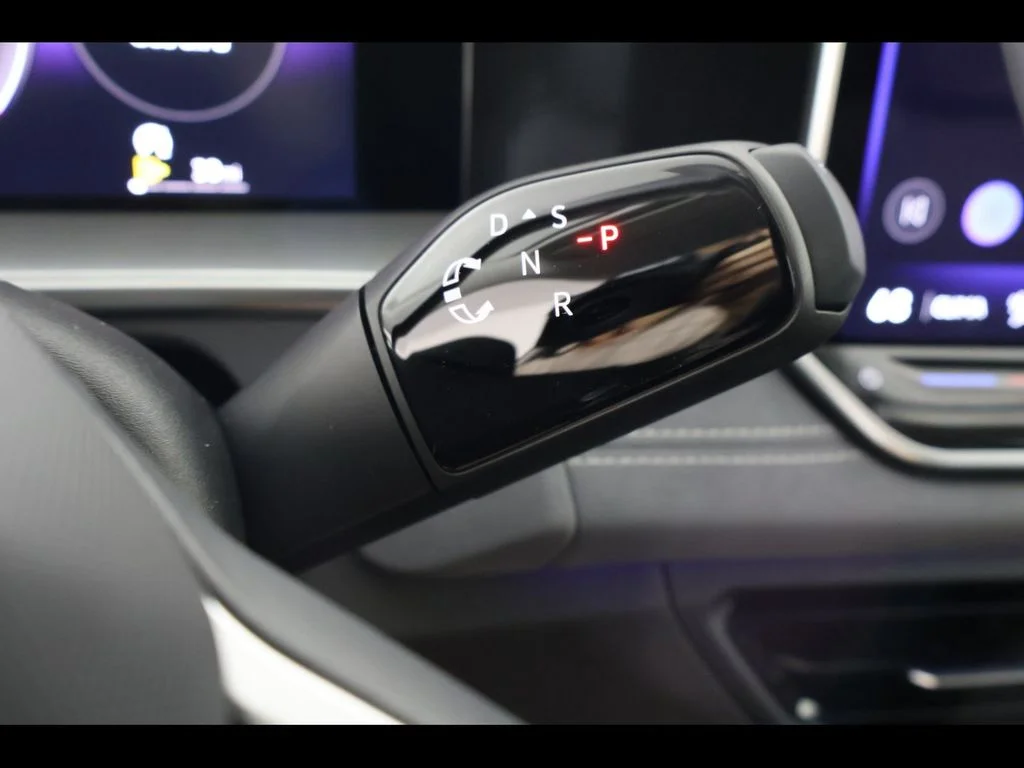 2026 Volkswagen Tiguan SE - Photo 24