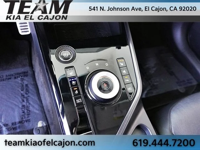 Used 2023 Gray Kia Wave image 32