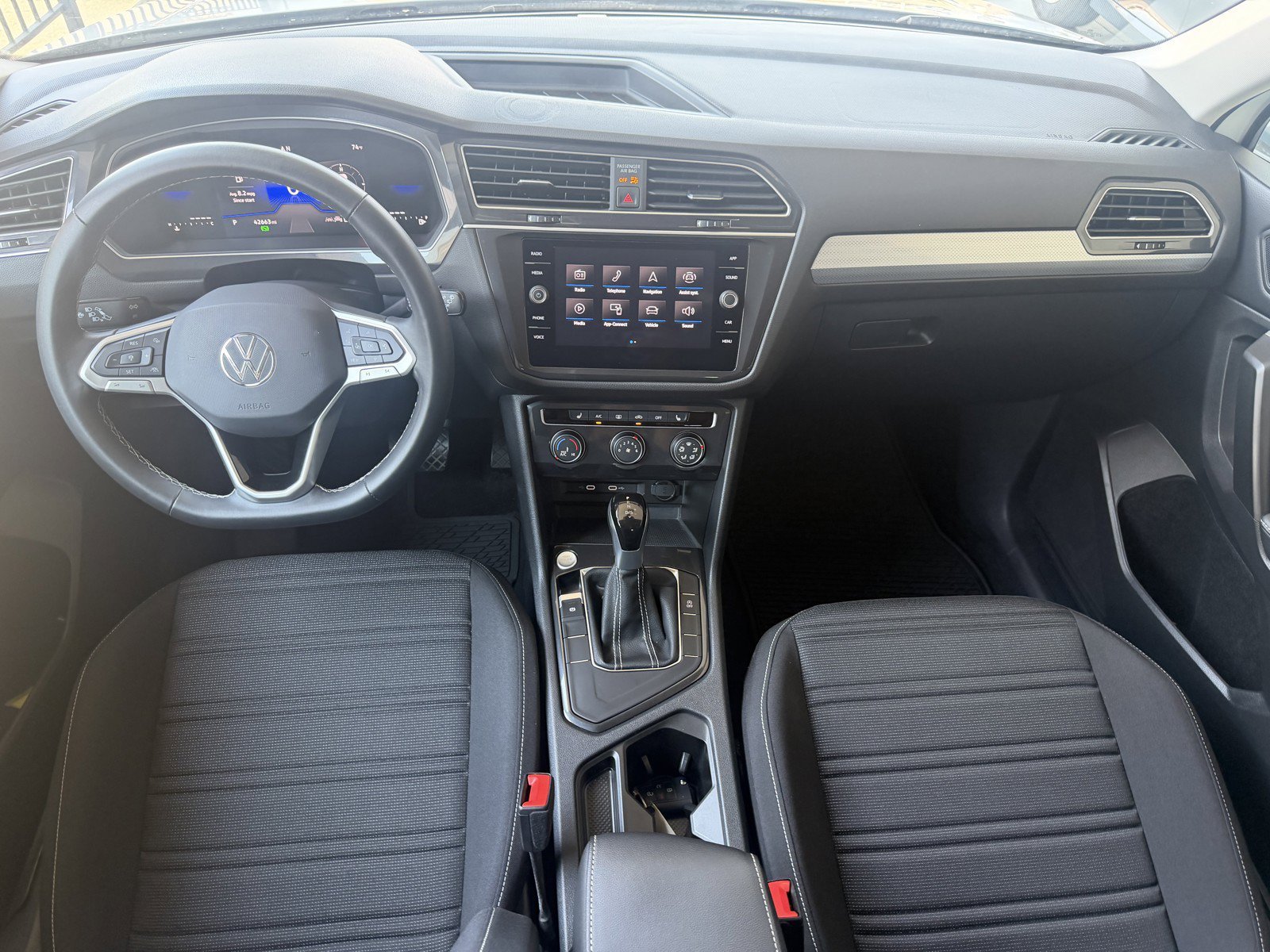 Used 2024 Pure White Volkswagen S image 24