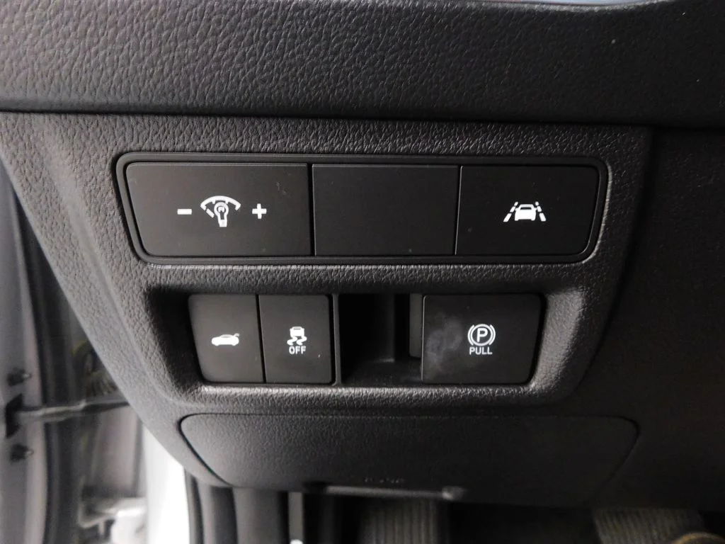 Certified Used 2023 Silver Hyundai SEL image 16