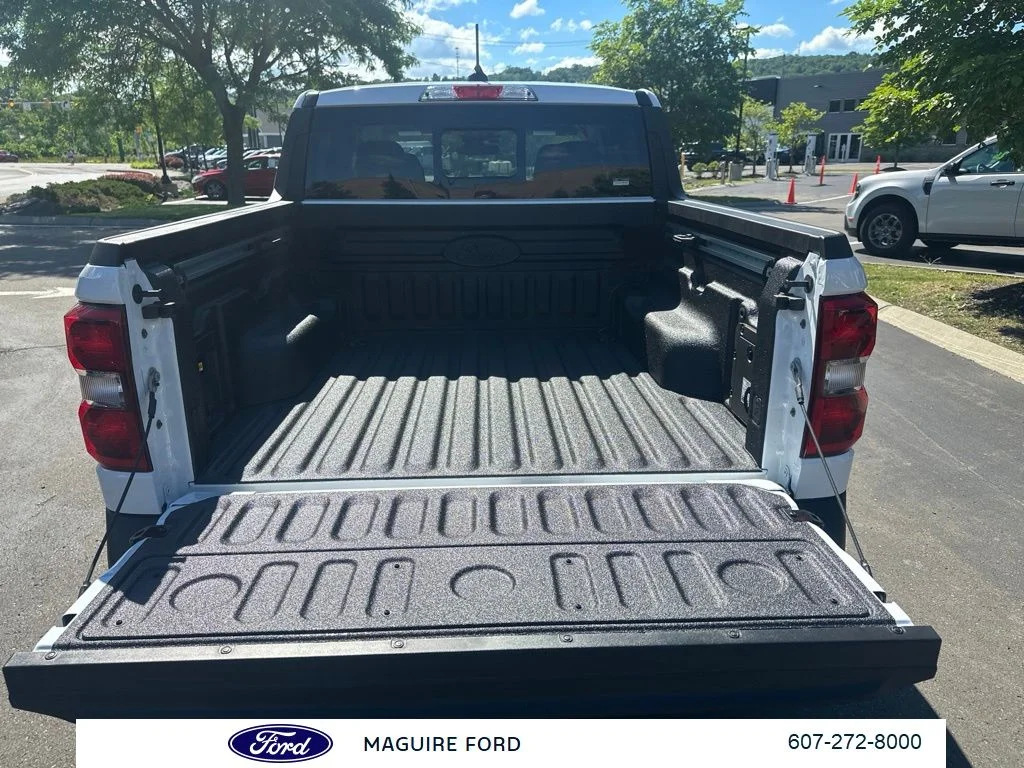 New 2026 Oxford White Ford Lariat® image 10