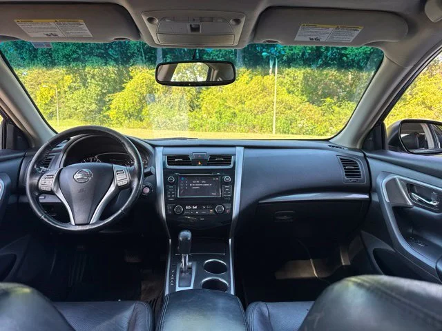 Used 2013 Gray Nissan 2.5 SL image 12