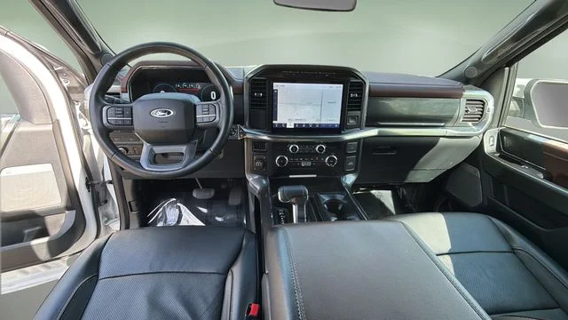 Used 2023 White Ford Lariat image 18