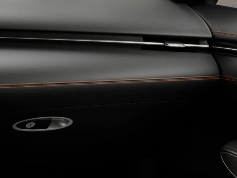 New 2026 Savile Silver Genesis 2.5T Sport Prestige image 25