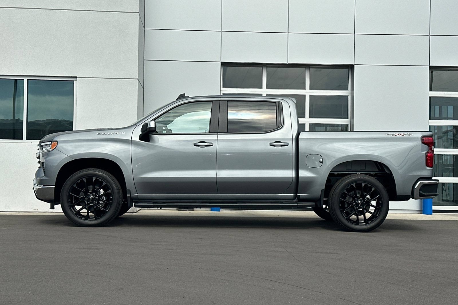 2026 Chevrolet Silverado 1500 LT - Photo 7