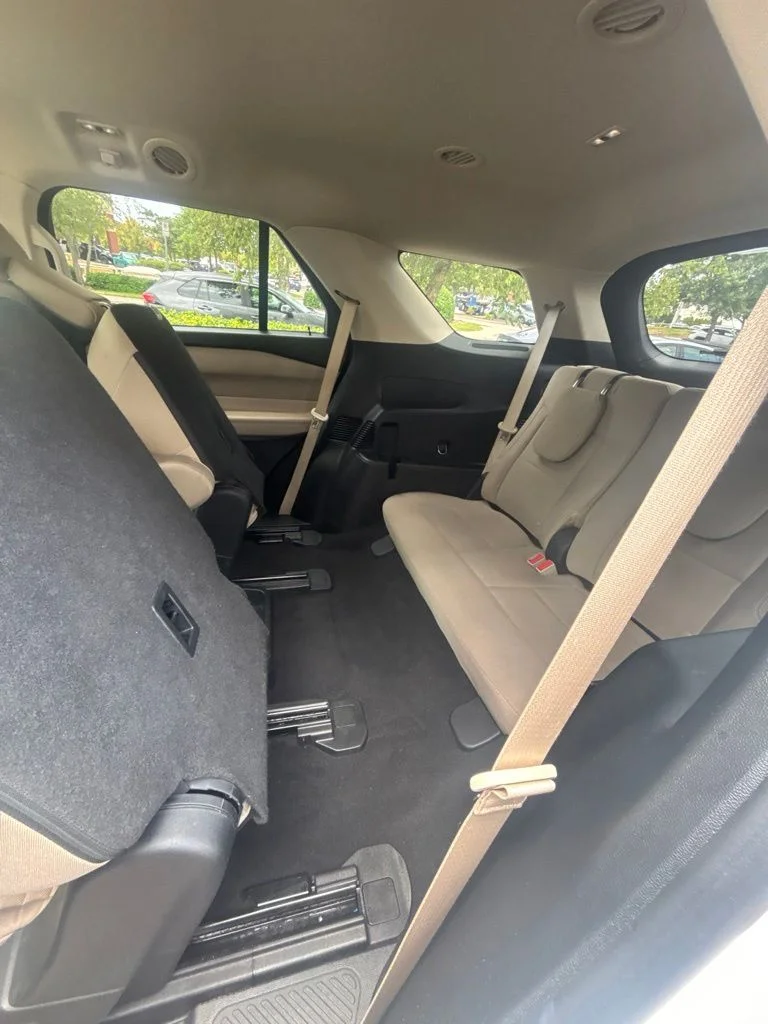 Used 2020 White Ford XLT image 17