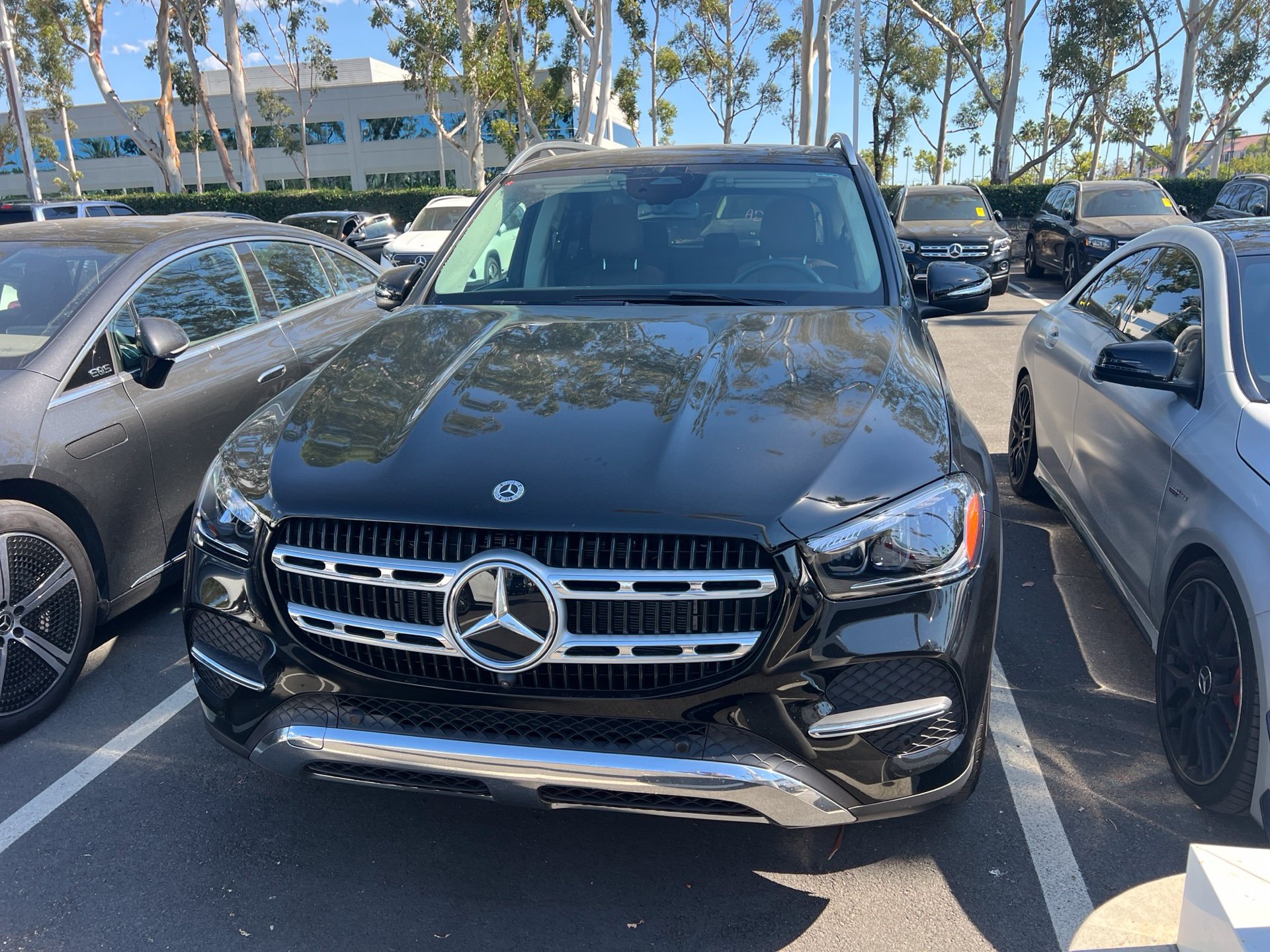 Used 2026 Black Mercedes-Benz GLE 450e image 1