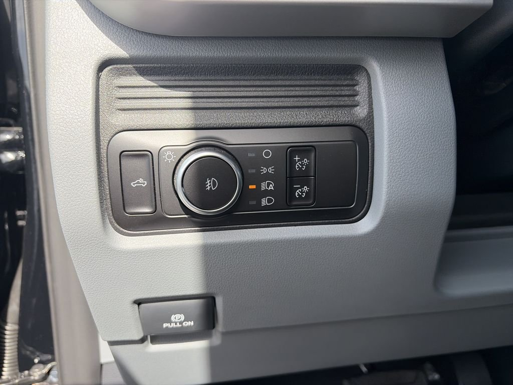 New 2026 Agate Black Metallic Ford F-250® XL image 20