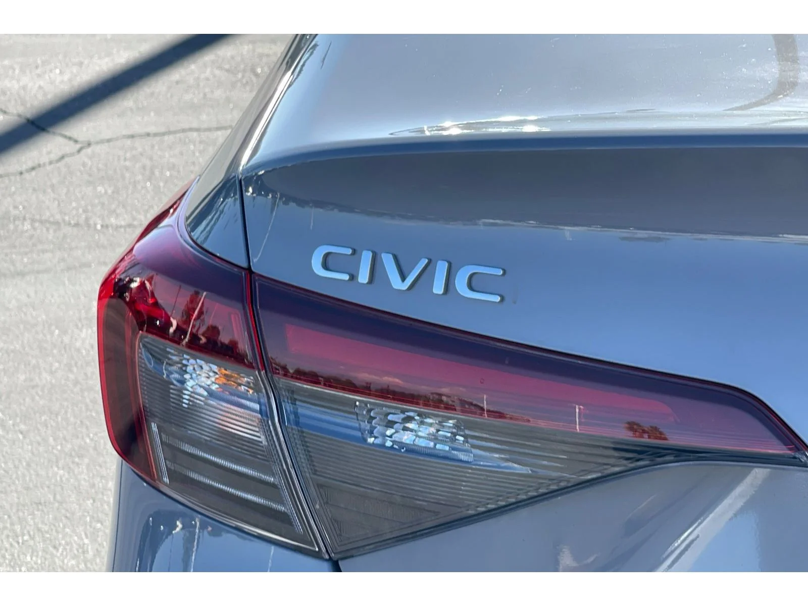 Used 2025 Urban Gray Pearl Honda Sport image 17