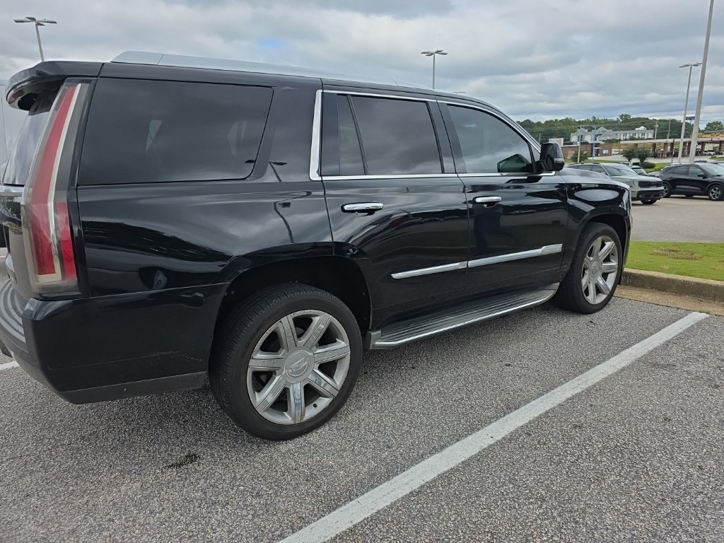 Used 2016 Black Cadillac Luxury image 8