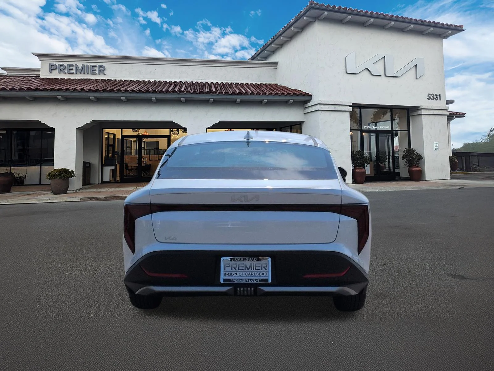 New 2026 Snow White Pearl Kia LXS image 7