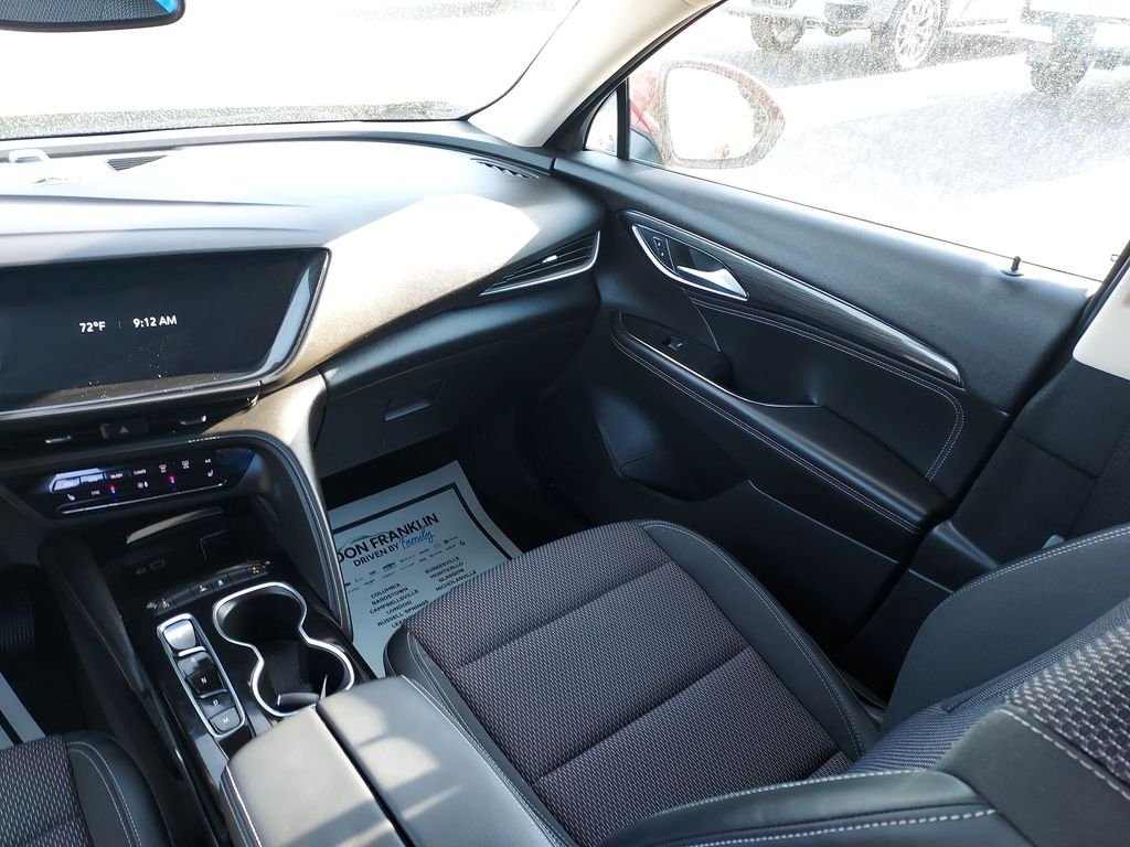 Used 2022 Red Buick Preferred image 11