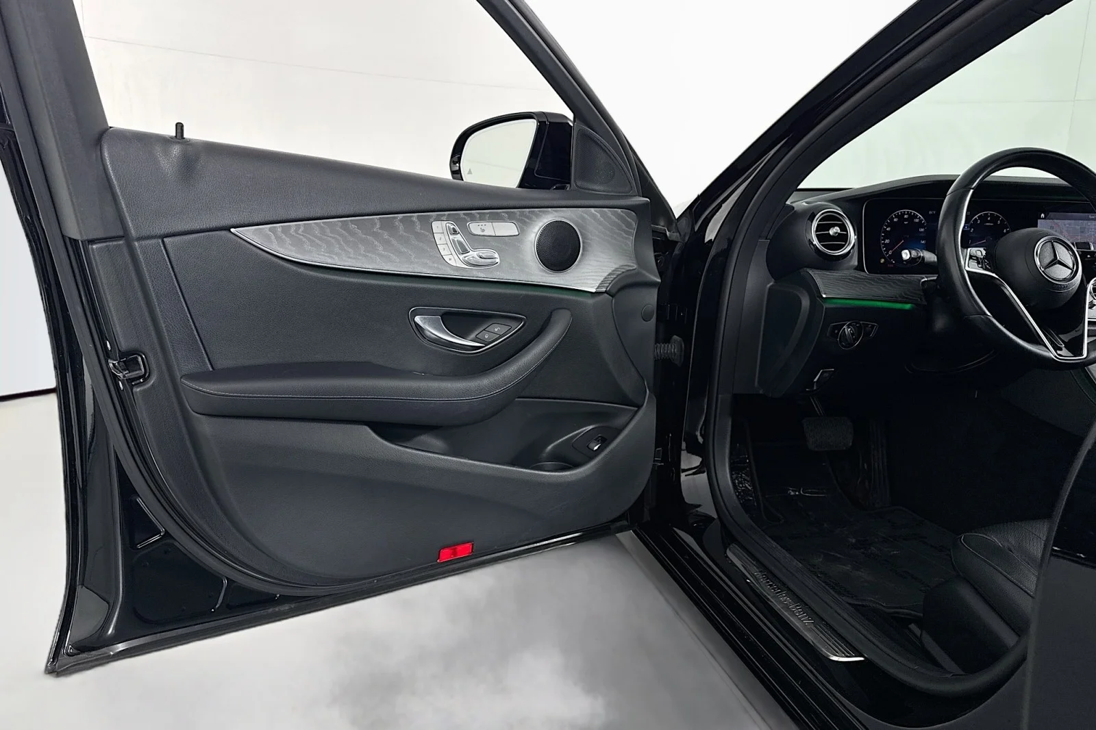 Used 2021 Black Mercedes-Benz E 350 image 20