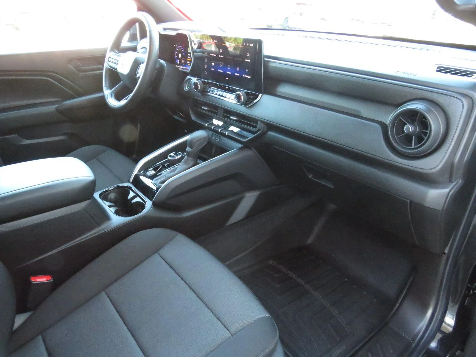 Used 2025 Black Chevrolet Trail Boss image 23