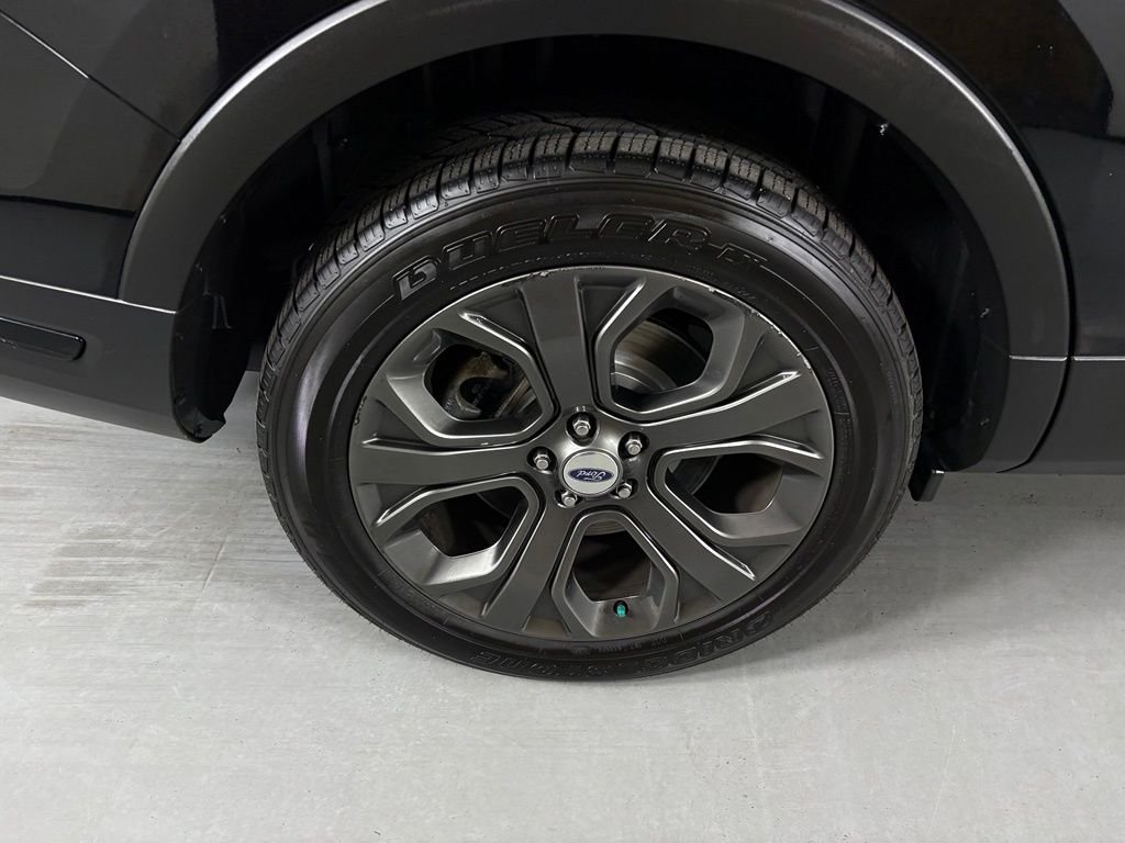 Used 2018 Black Ford Sport image 11