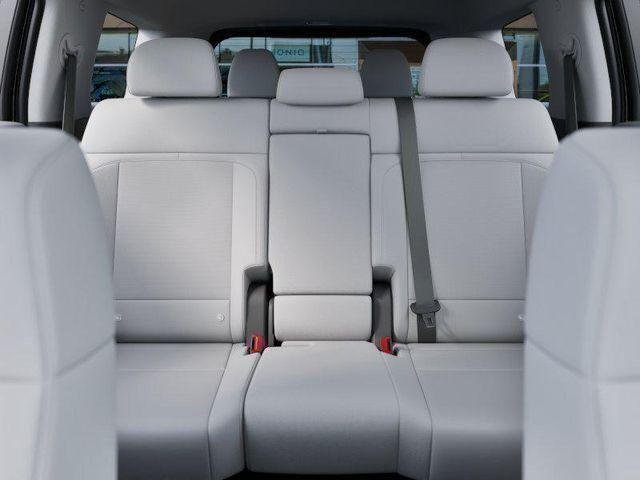 New 2026 Shimmering Silver Hyundai SE AWD image 12