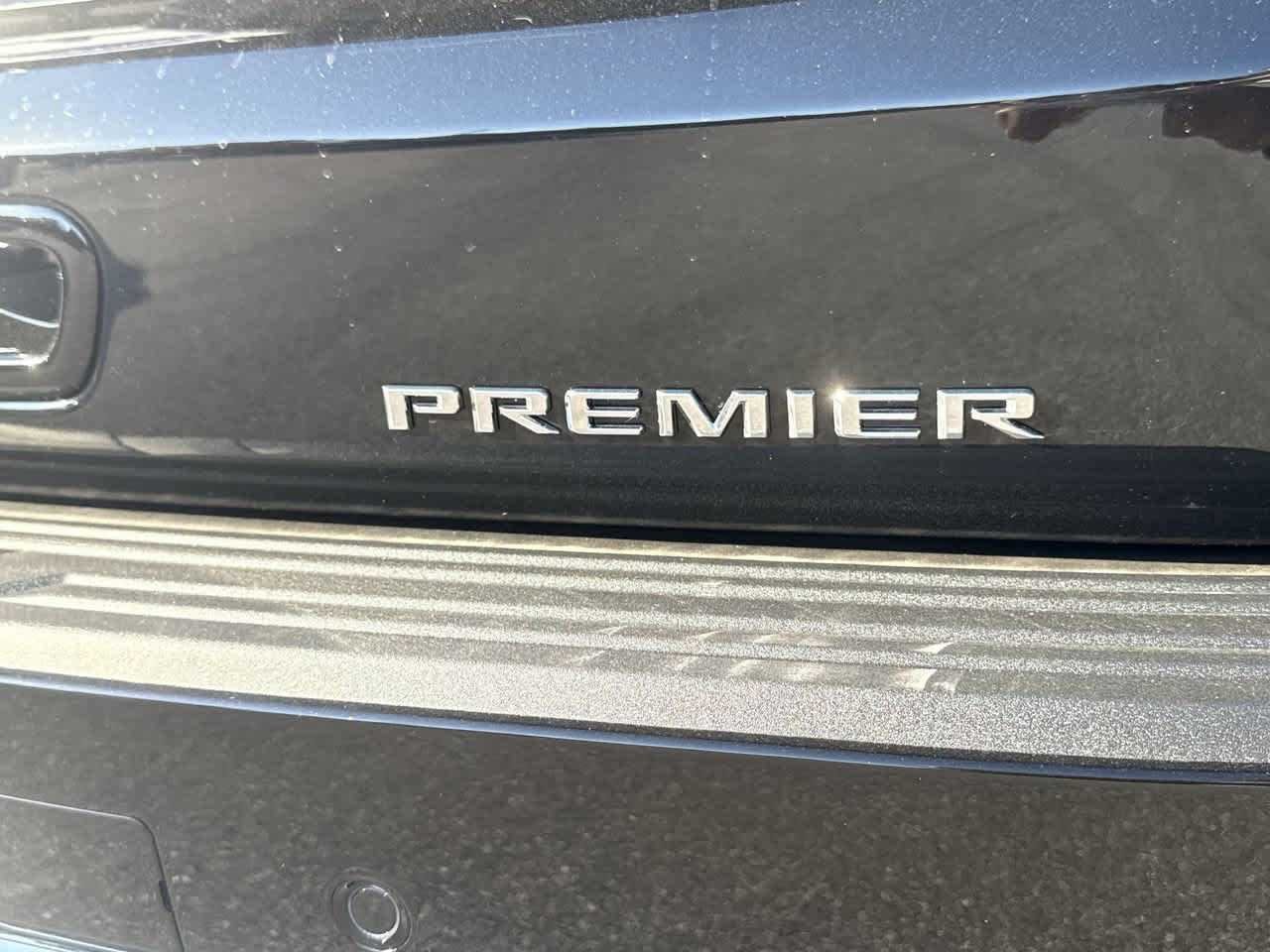 2026 Chevrolet Suburban Premier - Photo 35