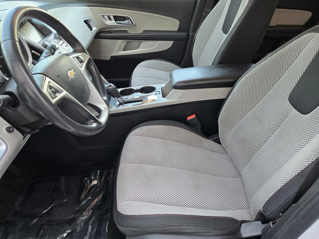 2017 Chevrolet Equinox LT - Photo 8
