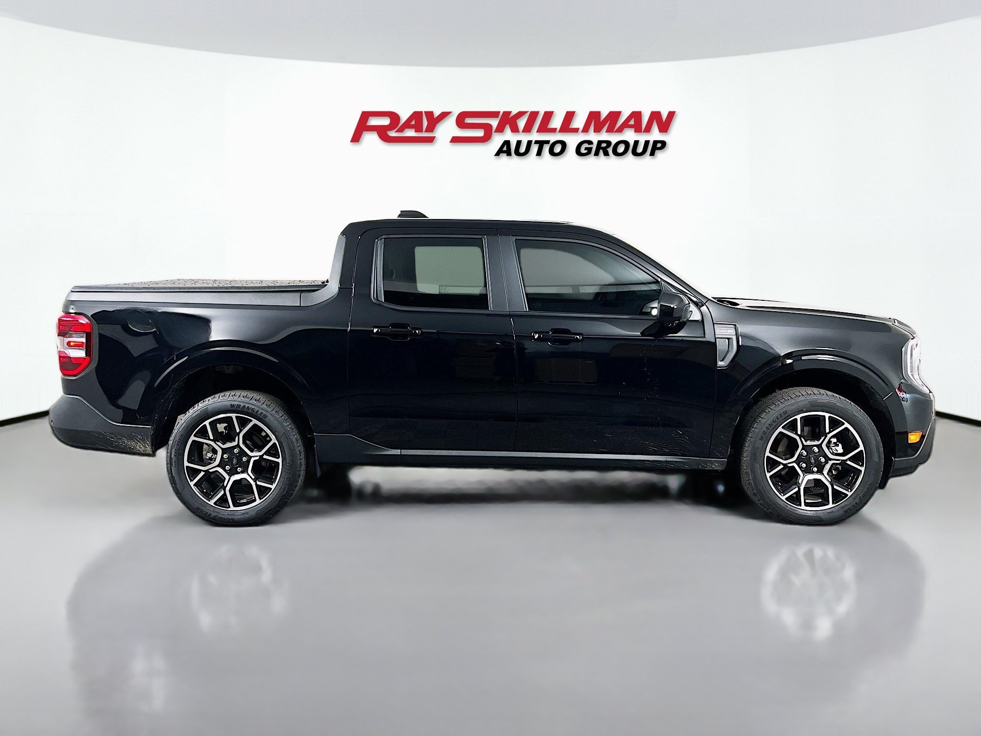 Used 2026 Black Ford LARIAT image 8