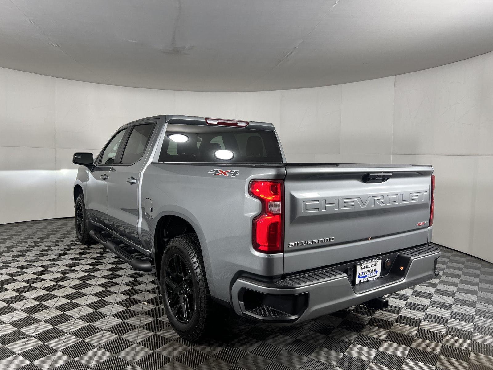 Used 2026 Sterling Gray Metallic Chevrolet RST image 21