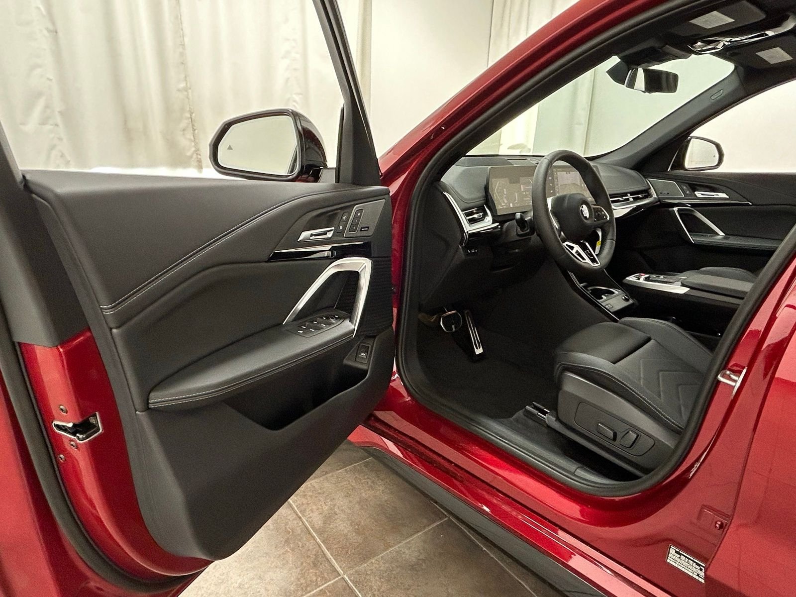 New 2026 Vegas Red Metallic BMW xDrive28i image 25