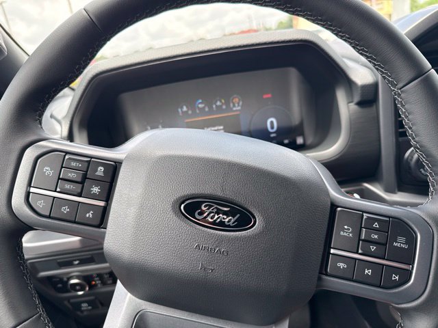 New 2026 Carbonized Gray Metallic Ford XLT image 24
