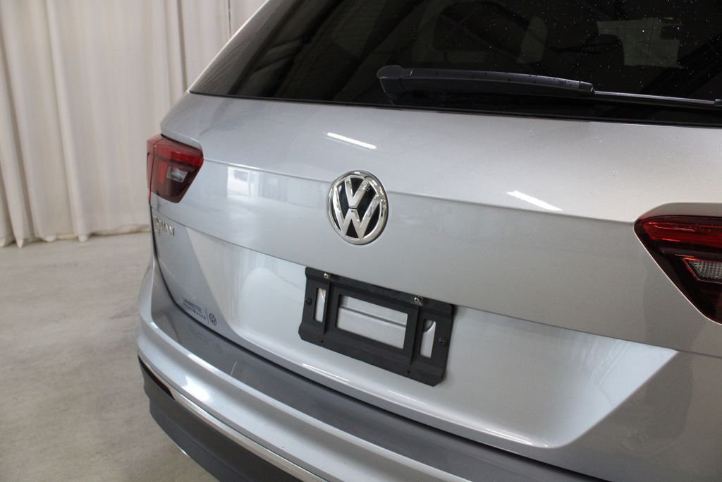 Used 2020 Pyrite Silver Metallic Volkswagen 2.0T SE image 31