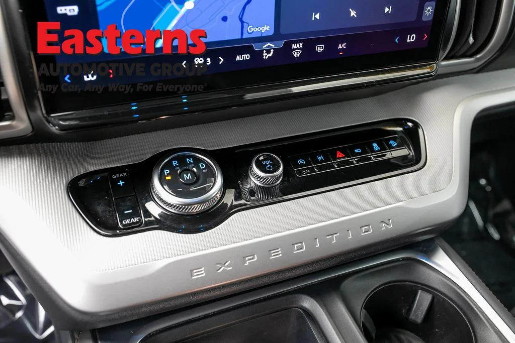 Used 2025 White Ford Active image 20