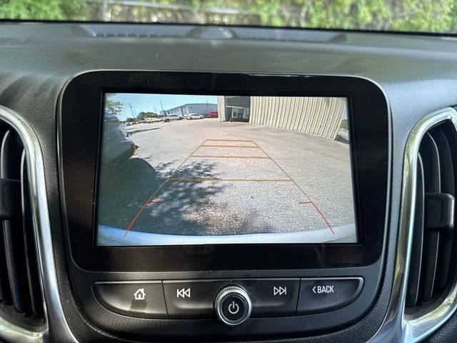 Used 2018 Silver Chevrolet Premier image 23