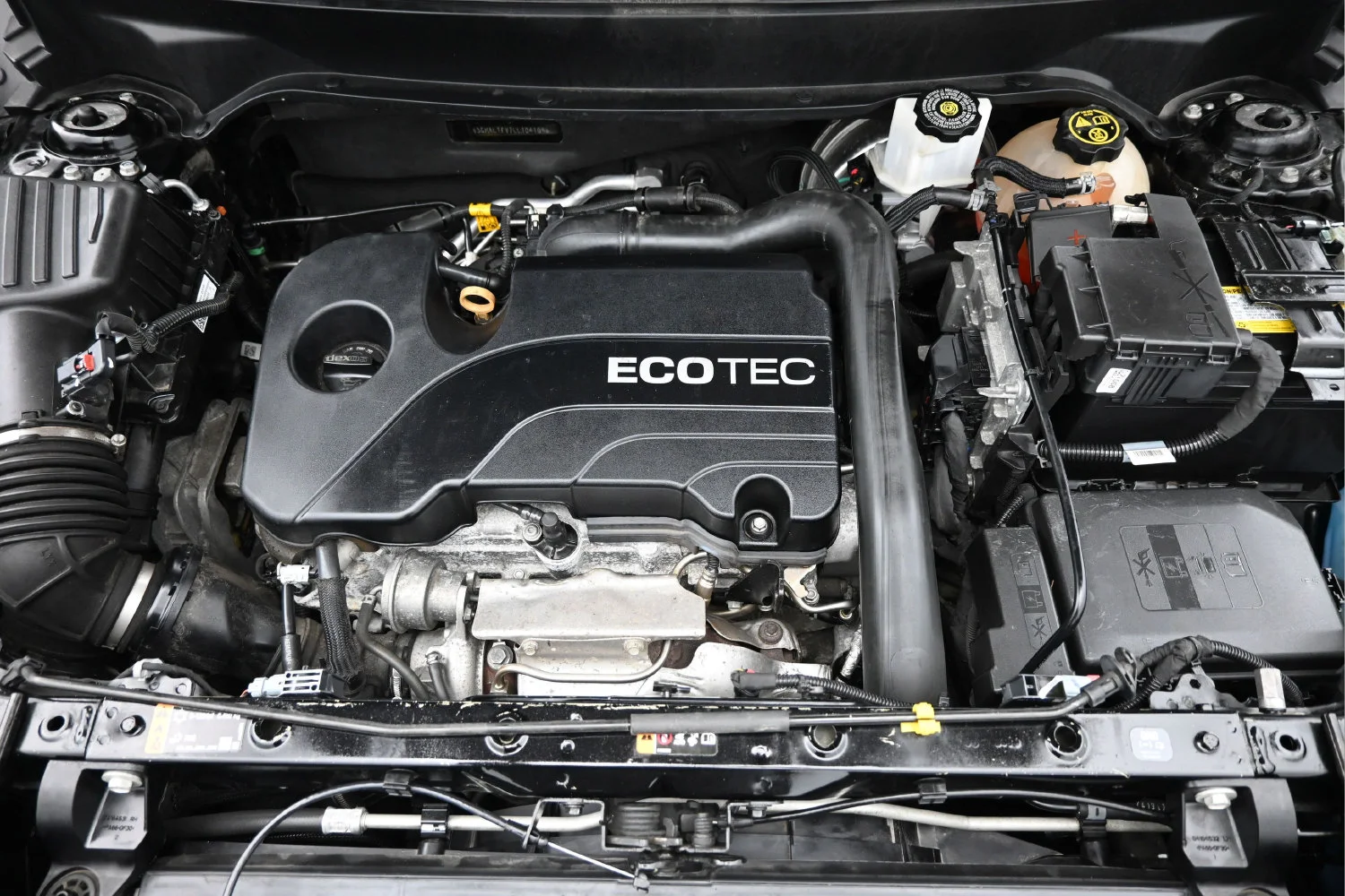 Used 2020 Ebony Twilight Metallic GMC SLE image 7