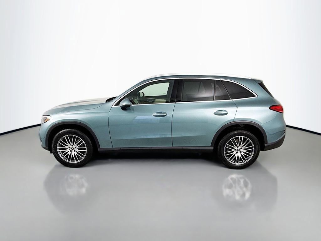 New 2026 Verde Silver Metallic Mercedes-Benz GLC 300 image 34