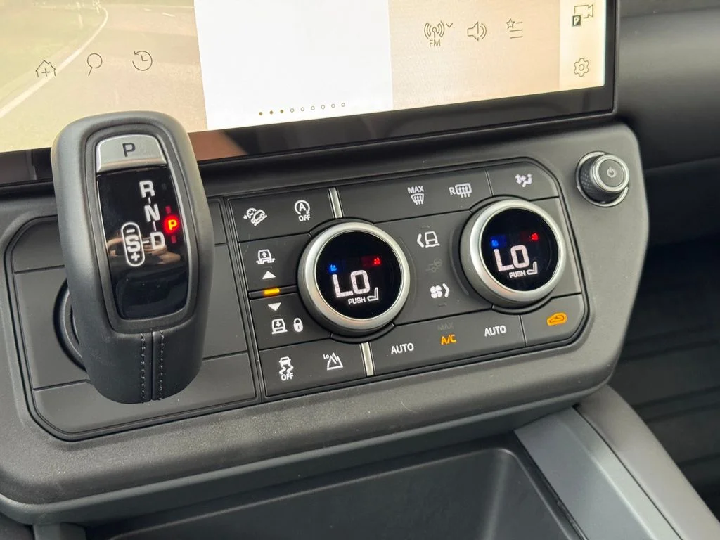 New 2026 Carpathian Grey Prem Met Land Rover S image 20