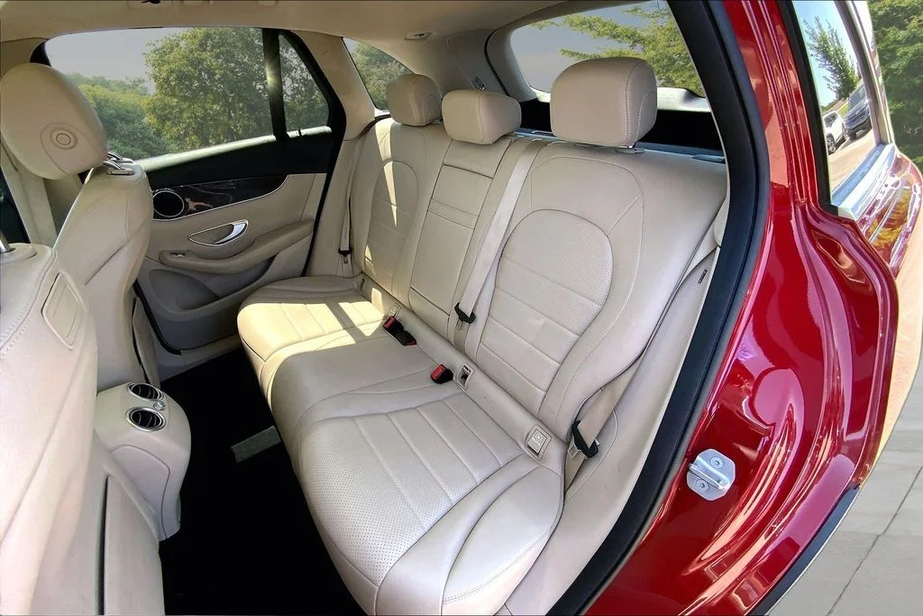 Used 2019 Red Mercedes-Benz GLC 300 image 21