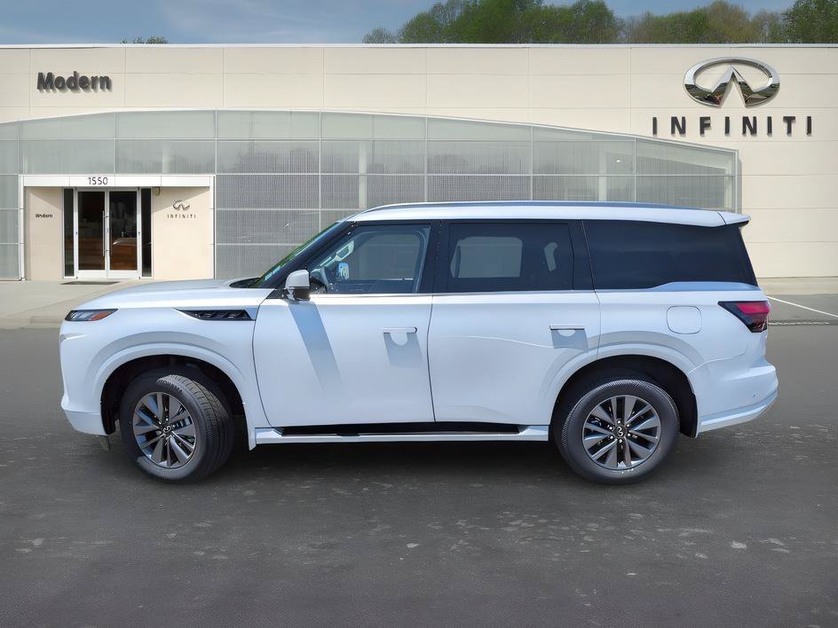 Used 2026 Radiant White INFINITI PURE image 7