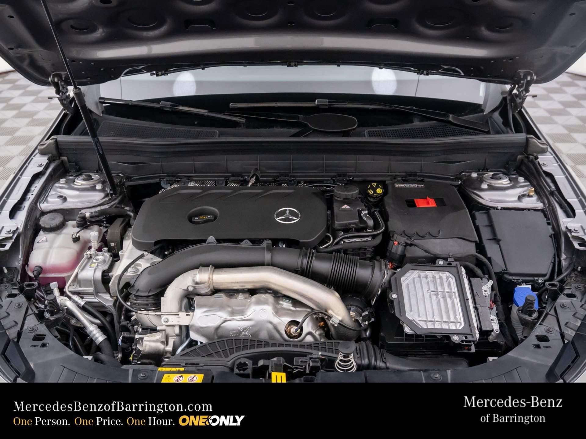 New 2026 Mountain Grey Metallic Mercedes-Benz GLB 250 image 37