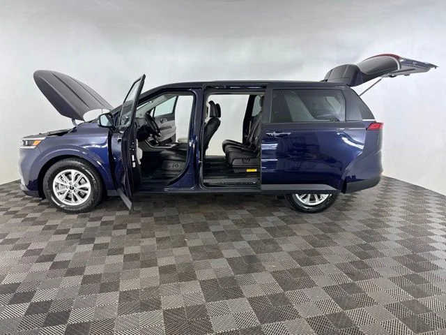 Used 2023 Blue Kia LX Seat Package image 10