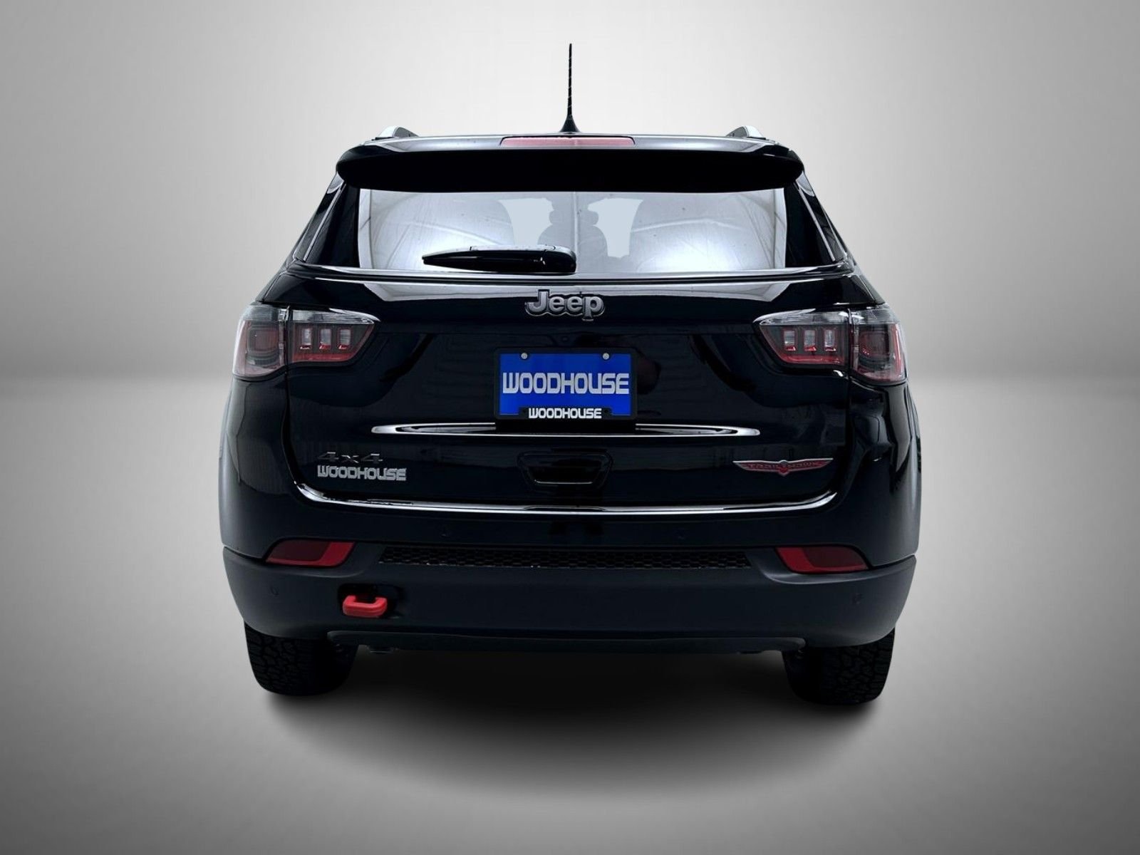 New 2026 Diamond Black Crystal Pearl-Coat Exterior Paint Jeep Trailhawk image 6