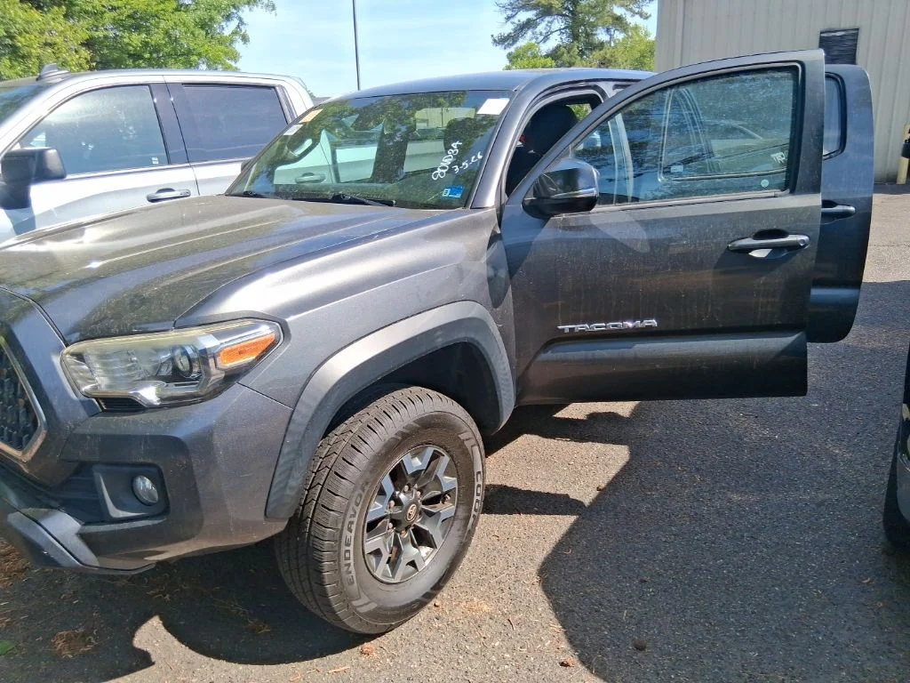 Used 2018 Gray Toyota TRD Off-Road image 12