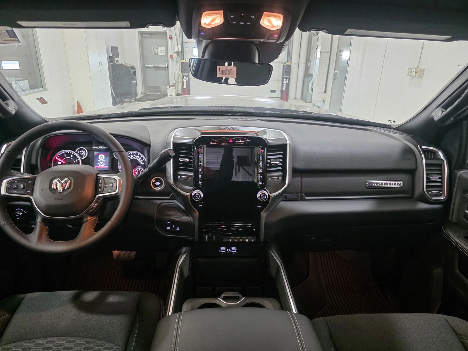 2026 RAM 3500 Big Horn - Photo 26