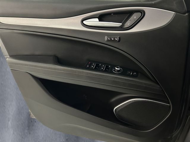 Used 2019 Gray Alfa Romeo Base image 12